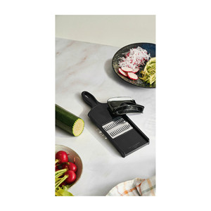 Affettatrice mandolina bidirezionale rapida Juliana per verdure e frutta con protezione di sicurezza - Product Image 2
