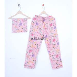 Meilleures ventes - Nouvelle conception - Robe de nuit d'été - Ensemble de pyjama en coton à imprimé floral pour femmes - Disponible en différentes tailles - En provenance d'Inde - Product Image 3