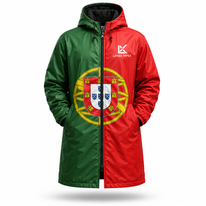 Chaqueta Larga Impermeable con Capucha y Forro Polar Sherpa, Diseño Personalizado por Sublimación, Bandera de Portugal, Venta al Por Mayor de Fábrica OEM - Product Image 2