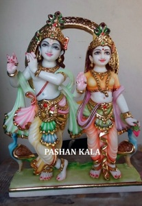 Escultura de piedra brillante hecha a mano de Radha Krishna, mármol blanco puro, para adoración del hogar - Product Image 4