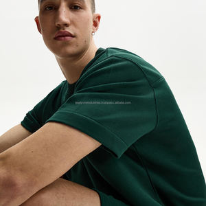 Proveedor de camisetas Boxy Fit de alta calidad, camiseta recortada de ropa de calle, camiseta de gran tamaño con logotipo personalizado con estampado de hojaldre personalizado para hombres - Product Image 4