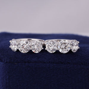 Boucles d'oreilles en diamants cultivés en laboratoire 3.00 TCW E/F VVS/VS Or 14K Plaqué or Plaqué rhodium Femme - Product Image 3