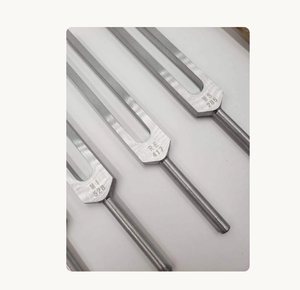 9 Diapasons Solfeggio avec balles en caoutchouc pour la réparation du DNA, la guérison sonore et le champ énergétique sonore, avec mallette, en velours élégant - Product Image 5