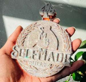 Colgante Personalizado de Plata de Ley 925 con Moissanita VVS Iced Out, Joyería Hip Hop, Colgante Circular Personalizado con Letra/Nombre, Colgante con Engaste - Product Image 4