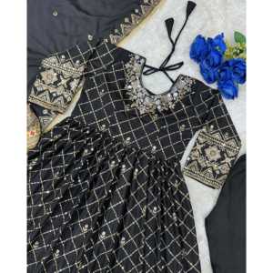 ชุดกาวน์ปาร์ตี้ของนักออกแบบหญิงประกอบด้วย dupatta และห้องชุดเพื่อลุคที่มีสไตล์ - Product Image 1