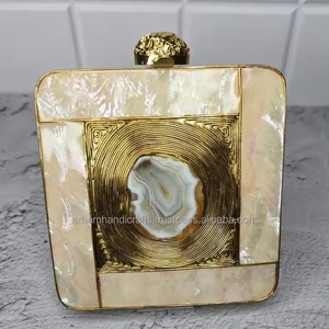 Artisanat de luxe femmes ananas Look soirée pochette haut profil laiton et nacre pour cadeau de mariage - Product Image 2