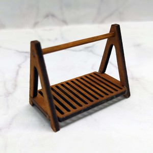 Estante de madera en miniatura para pan, soporte de comida para casa de muñecas, soporte de exhibición de una sola capa para decoración de escenas de juego, para mayores de 14 años - Product Image 1