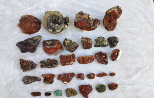 ลูกบอลทอมสันไนต์สีแดงธรรมชาติ ชุดแร่พรีเมียม ตัวอย่างคริสตัลสำหรับจัดแสดง คอลเลกชันตกแต่ง ชุดของขวัญเพื่อการบำบัด คุณภาพสูง - Product Image 2