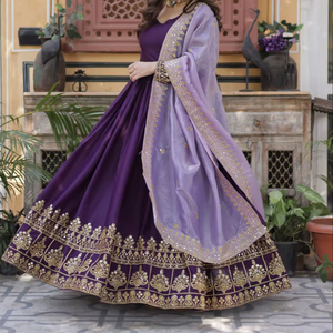 ขายส่งชุดเดรสผ้าจอร์เจตต์พร้อมผ้าคลุมไหล่ สำหรับร้านบูติก ตลาดส่งออก งานเลี้ยงตอนเย็น และงานวัฒนธรรม - Product Image 1