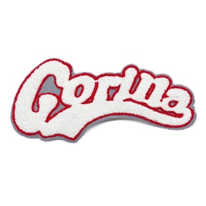 Patch en chenille personnalisé avec lettrage, couleurs, formes et noms sur mesure pour vestes universitaires et vêtements streetwear - Product Image 3