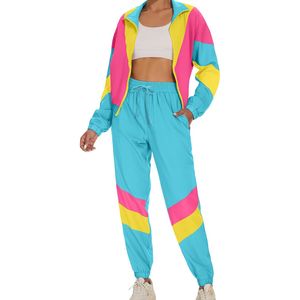 Conjunto Deportivo de Mujer con Bloques de Color, Pantalones Deportivos de Secado Rápido y Ligeros hasta el Tobillo con Bolsillos Laterales - Product Image 1