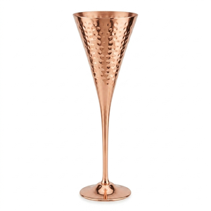 Flûte à champagne en cuivre martelé conique à long pied, verre à cocktail en métal pour mariages, événements, bars, dîners et cadeaux - Product Image 1