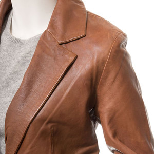 Blouson de motard en cuir de vachette véritable pour femme, sur mesure, en gros, usine de fabrication, blouson de moto en cuir d'agneau pour femme - Product Image 2