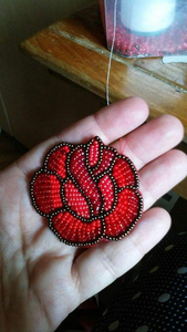 Broche élégante de mode de défilé, brodée, faite à la main, avec perles de cristal, pour la décoration de vêtements haut de gamme - Product Image 3
