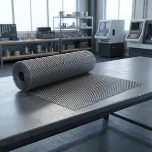 Rollo de Malla de Alambre de Aluminio Soldado para Uso Industrial, Lámina de Malla Metálica Perforada Galvanizada Antideslizante para Construcción - Product Image 2