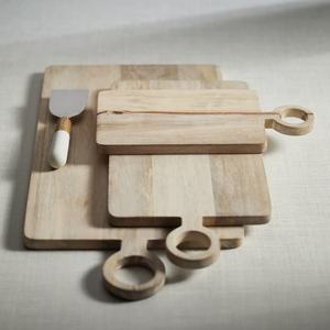 Planche à découper en bois de mangue Planche à découper pour fruits et légumes différentes tailles universelles dans des formes uniques - Product Image 6