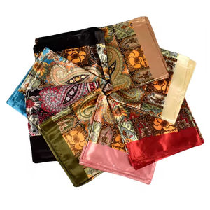 Pañuelo Cuadrado para Mujer, Estampado a Rayas, Cuadros y Flores, Pañuelos de Diseño, 100% Seda, Pañuelo de Satén de Seda con Estampado Personalizado - Product Image 4