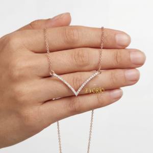 Elegante Collar de Diamantes Chapado en Oro Rosa para Mujer con Símbolo de Eternidad - Regalo de Lujo para Novia, Compromiso o Aniversario - Product Image 1