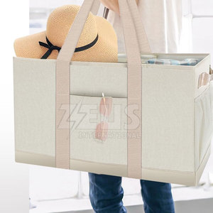 Opción de transporte cómoda para estilos de vida ocupados y necesidades diarias. Bolso tote con diseño funcional. - Product Image 5