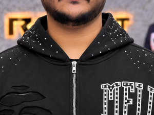 Premium <b>Black</b> Zip <b>Hoodie</b> Men Streetwear Rhinestone Embellished Full Metal <b>Zipper</b> Distressed Chest Design Regular Fit - Product Image 5