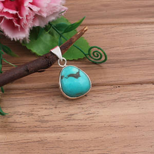 Charmes en pierre précieuse turquoise naturelle, argent sterling 925, serti vintage, bleu vert, unisexe, prix de gros, collier - Product Image 1