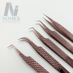 Ensemble de pinces à cils en or rose plasma avec poignée en diamant de qualité supérieure, testées à la main, ensemble de pinces à cils en gros - Product Image 3