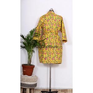 Kimono Kantha Floral Hecho a Mano Vintage para Mujer, Cuello en V, Manga Tres Cuartos, Bata de Lujo 100% Algodón Transpirable de Secado Rápido para Otoño - Product Image 3