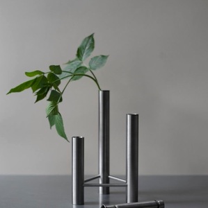 Slim <b>Single</b> Tube Metal <b>Flower</b> Vase White Finish Minimalist Wedding Table Decor Elegant Floral Holder for Luxury Reception trendy - Product Image 4