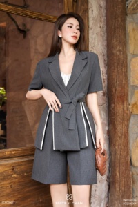Chaleco Asimétrico con Cinturón para Mujer NATALIE Vietnam, de Spandex/Poliéster, para Oficina, con un Solo Botón, Tejido, de Lana Peinada, con Solapas - Product Image 3