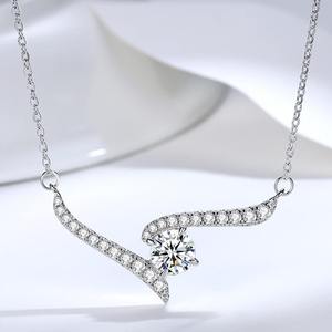 Collier pendentif en argent 925 avec moissanite, taille brillant rond, chaîne à maillons plaquée rhodium pour femme, cadeau de mariage - Product Image 5
