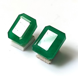 Émeraude naturelle zambienne de 11,25 carats, vert émeraude, pierre précieuse en vrac, taille émeraude, facettée, ensemble de 2 pièces pour la fabrication de bijoux - Product Image 5