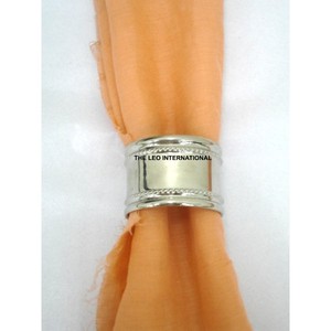 Set Of 2 Set Designer Iron Napkin Ring Handmade Round Wedding <b>Table</b> Decorative Napkin Holder for Hotel Dining & <b>Party</b> Use - Product Image 2