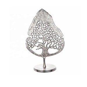 Escultura de metal de aluminio hecha a mano con forma de hoja con técnica de fundición para regalo de boda de oficina - Product Image 3