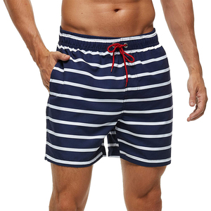 Combattre la chaleur avec style grâce à nos shorts de plage légers pour hommes, tissu respirant, taille élastique et modèles classiques ou design. - Product Image 6