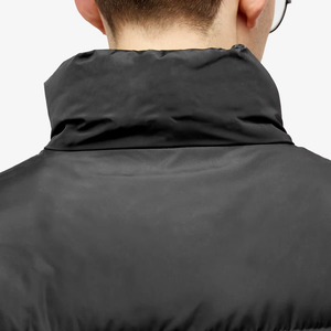Veste matelassée noire de luxe avec logo brodé personnalisé, col haut, manteau d'hiver isolé, streetwear pour homme - Product Image 6