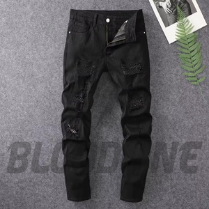 Jean en denim noir déchiré coupe slim style punk en coton mi-lourd pour homme – Collection automne - Product Image 1