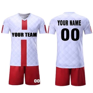 Fabrication d'uniformes d'entraînement de football sublimés sur mesure de haute qualité, uniformes de football en polyester uni teint sur mesure. - Product Image 6