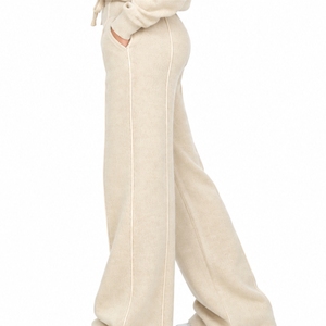 Pantalones de chándal acampanados de pierna ancha para mujer, pantalones acampanados de ajuste holgado para uso informal moderno, pantalones acampanados suaves para moda diaria relajada - Product Image 4