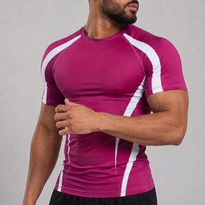 Rashguard homme sur mesure avec protection UV et technologie de séchage rapide - Product Image 2