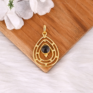 Colgante de latón chapado en oro con cuarzo ahumado natural, joyería hecha a mano para mujer. - Product Image 4