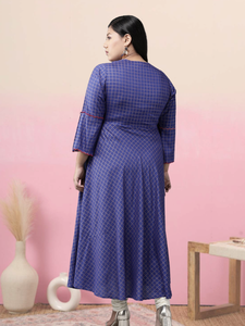 Kurta Anarkali Azul a Cuadros de Rayón para Mujer con Cuello Redondo y Mangas Acampanadas Estilo Helado, Diseño Étnico Global Informal - Product Image 5
