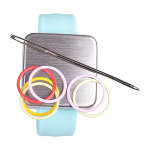 พาเลทผสมเครื่องสำอางแบบพกพา ใช้งานมือเดียวได้ ไม่ต้องใช้แรงกด  คุณภาพสูง ป้องกันคราบ ไม่มีกลิ่น  พร้อมสายรัดข้อมือ - Product Image 3