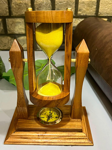Minuteur sablier 2 minutes jaune classique en verre, horloge à sable décorative pour bureau, maison, salle d'étude, décoration de table - Product Image 1