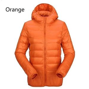 Veste longue d'hiver en polaire avec capuche amovible, doublure matelassée avec logo, fermeture éclair, tissu épais en laine peignée, doublure en rayonne - Product Image 2