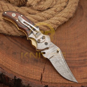 Navaja Plegable de Acero de Damasco con Mango de Madera y Empuñadura de Latón, Punta Caída, para Caza, 7 Pulgadas de Largo, para Camping, Aire Libre y Uso Diario - Product Image 2