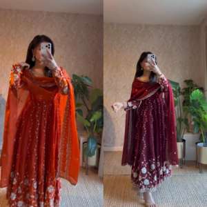 Robes Anarkali en soie Fendy, vêtements ethniques indiens, avec broderie de fils et de sequins, vêtements traditionnels indiens, robes de mariage et tenues de cérémonie. - Product Image 6