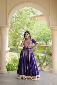 Lehenga Choli traditionnel en soie verte avec blouse brodée, coupe ample, longueur au sol, robe de mariée pour femmes, style Inde Pakistan - Product Image 1