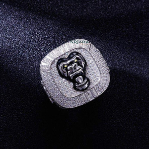 Bague pour homme en argent 925 plaqué or blanc avec diamant de laboratoire et motif tête de panthère noire, style hip-hop, à porter au quotidien - Product Image 1
