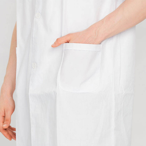 Blouse de laboratoire blanche pour femme, manches courtes, avec poches, en coton tissé, uniforme d'hôpital pour le personnel médical - Product Image 5