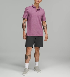 กางเกงขาสั้นชายทรงคลาสสิคเอวกลาง แต่งโลโก้ด้านหน้า ผ้าเนื้อเรียบ ยืดได้สี่ทิศทาง แห้งเร็ว เหมาะสำหรับเล่นกอล์ฟ - Product Image 3